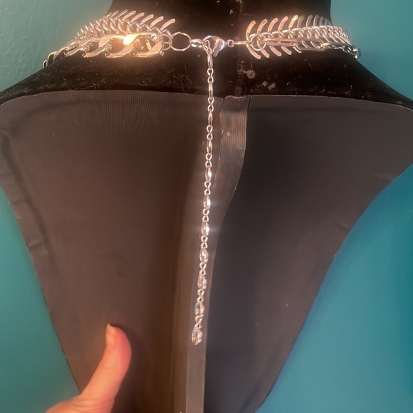 Designer inspired multilayered silver necklace - Picture 5 of 6